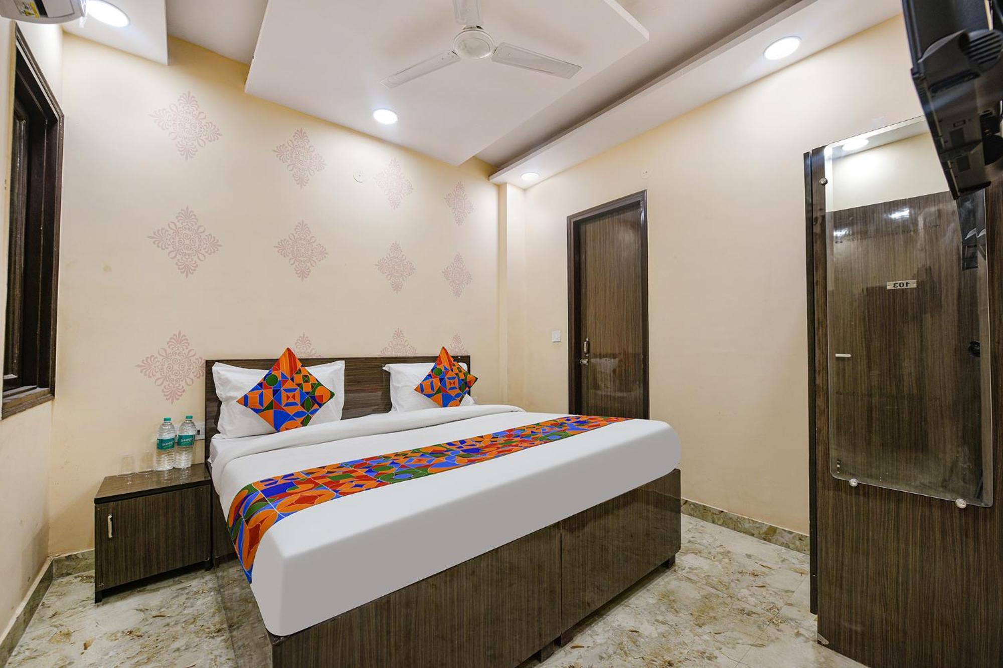 Fabexpress Unicon Otel Yeni Delhi Dış mekan fotoğraf