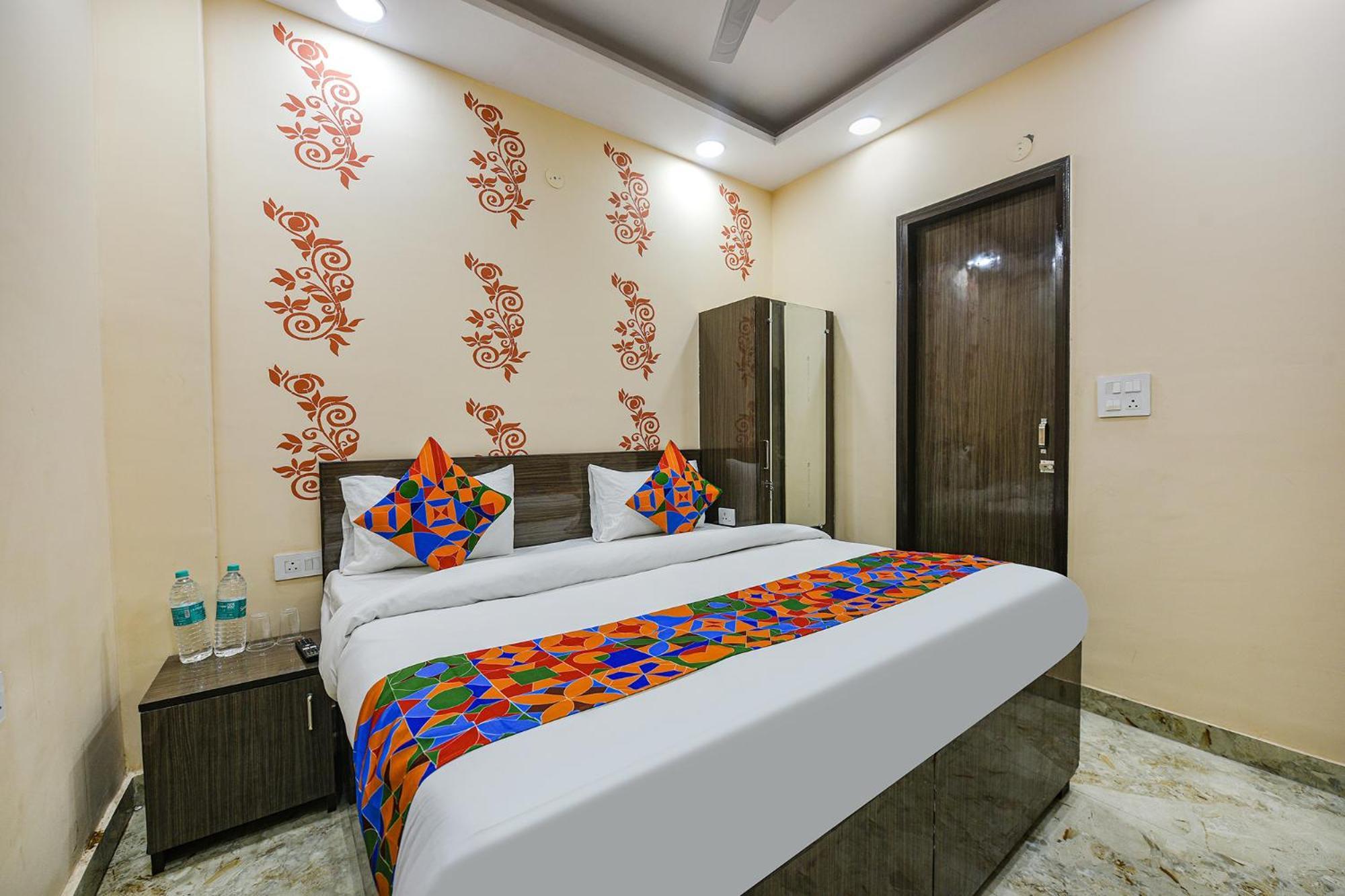 Fabexpress Unicon Otel Yeni Delhi Dış mekan fotoğraf